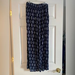 Navy Wide-Leg Flowy Pants with Diamond Pattern, Size Small